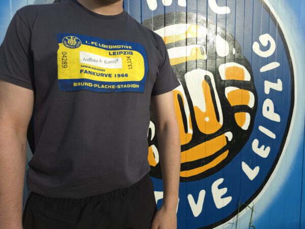 T-Shirt "Eintrittskarte grau"